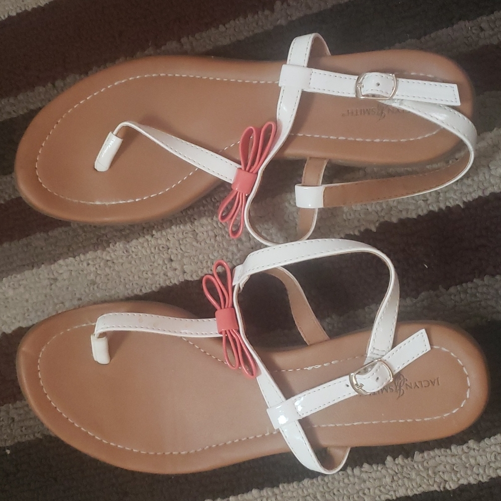 Sandles